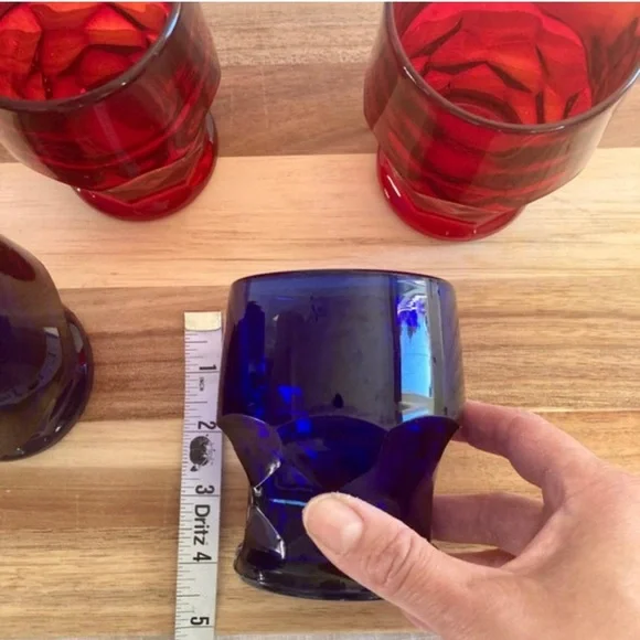 Anchor Hocking Georgian tumblers in royal ruby and cobalt blue.  Set of 4 - Picture 5 of 6